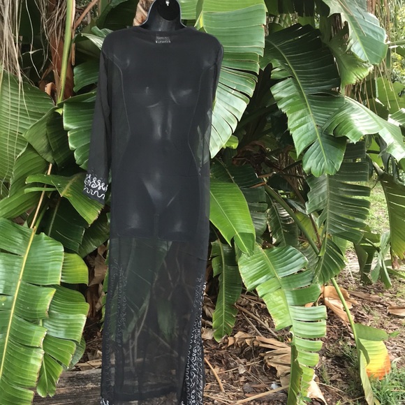 Embroidered caftan/tunic - Picture 5 of 8